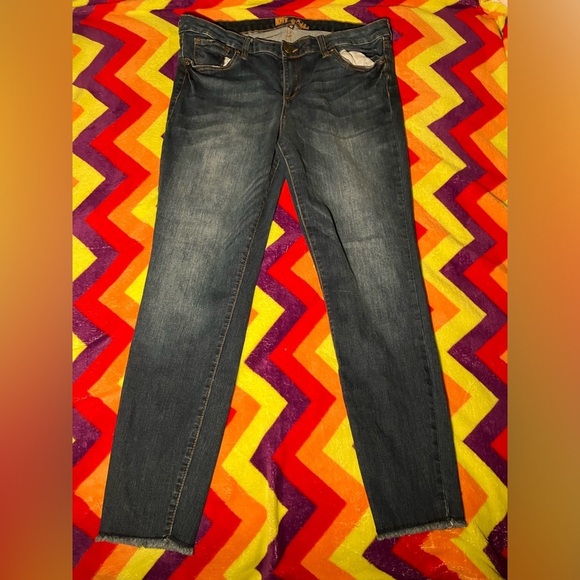 Kut from the Kloth Women's Jeans Size 12 Denim Skinny Stretch Raw Hem KP7012MA2 - Picture 1 of 5